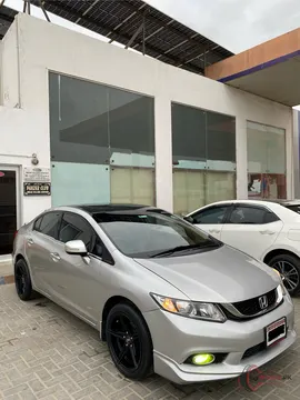 2014 Honda Civic Oriel photo 3
