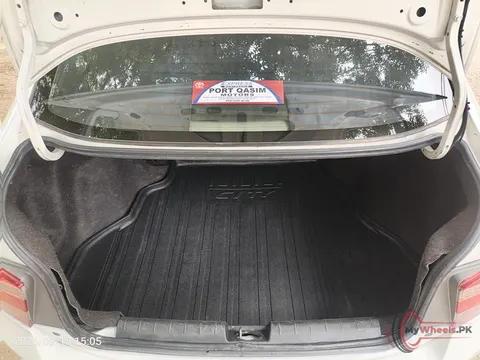 2016 Honda City 1.3 Automatic photo 12