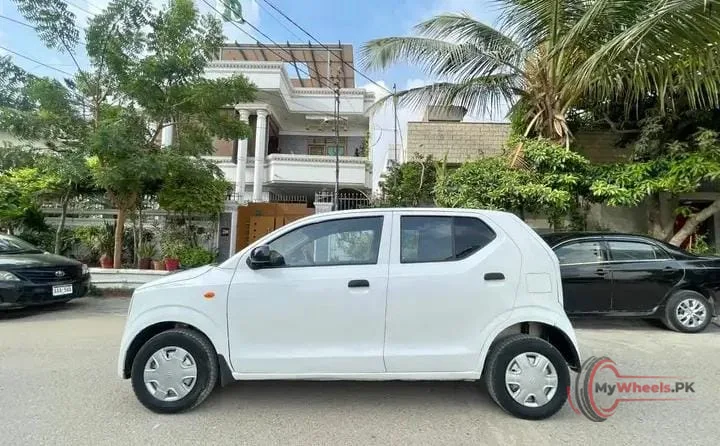 2019 Suzuki Alto main vehicle photo