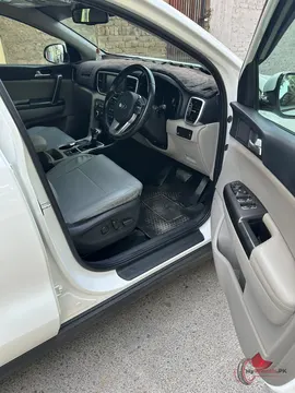 2024 KIA Sportage AWD photo 12