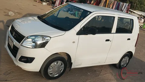 2021 Suzuki Wagon R VXR photo 3