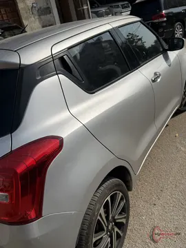 2025 Suzuki Swift GLX CVT photo 8