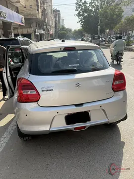 2025 Suzuki Swift GLX CVT photo 7