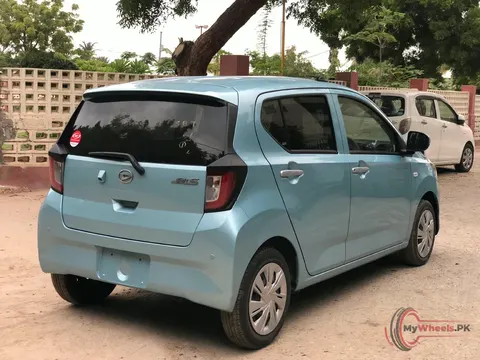 2023 Daihatsu Mira X LIMITED photo 9