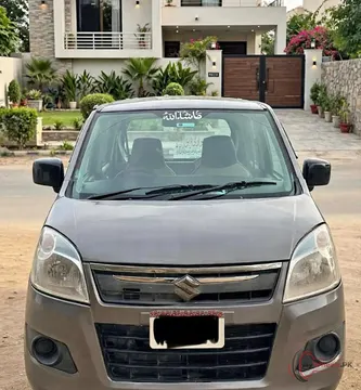 2017 Suzuki Wagon R VXL photo 4