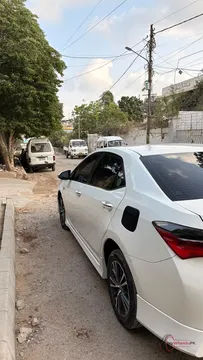 2021 Toyota Corolla ALITS X AUTOMATIC 1.6 photo 8