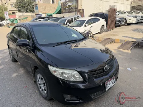 2009 Toyota Corolla XLI photo 2