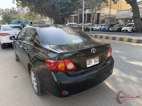2009 Toyota Corolla XLI photo 5