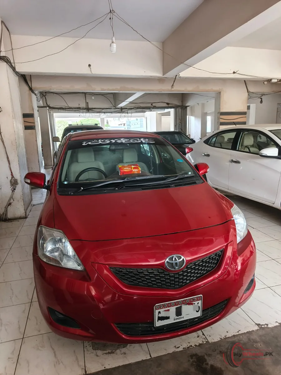 2012 Toyota BELTA X 1.0 main vehicle photo