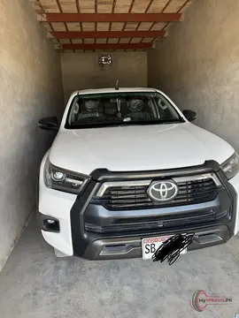 2023 Toyota HILUX REVO ROCCO photo 4